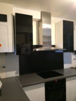 Crédence Noir de cuisine en aluminium